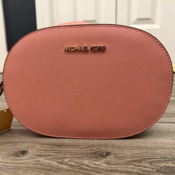 Michael Kors Jet Set Travel Oval handbag - Picture 1 of 7